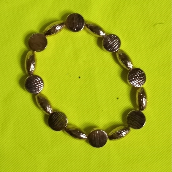 Goldtone beaded Stretch bracelet - Picture 3 of 4